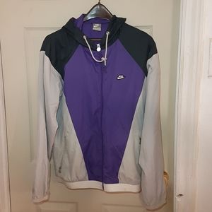 Nike hooded windbreaker